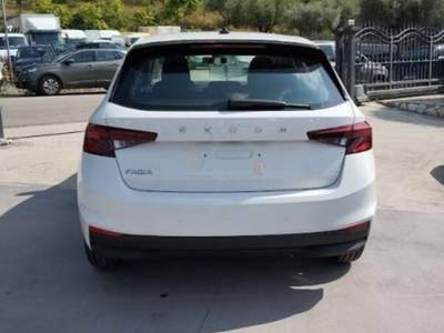 Skoda Fabia 1.0 mpi evo Ambition 65cv Bianco usata Gioia Sannitica