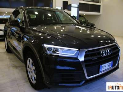 Audi Q5  40 2.0 tdi Business quattro 190cv s-tronic Nero usata Aci Catena