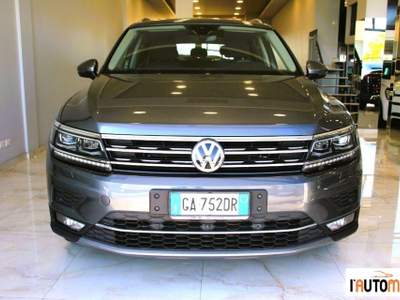 Volkswagen Tiguan Tiguan - 2.0 TDI DSG 150 cv 7 Posti Grigio usata Aci Catena