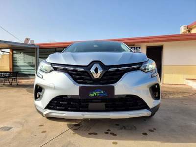 Renault Captur 1.5 blue dci Business 115cv edc Argento usata Ispica