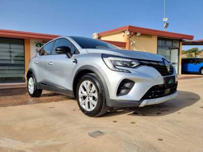 Renault Captur 1.5 blue dci Business 115cv edc Argento usata Ispica