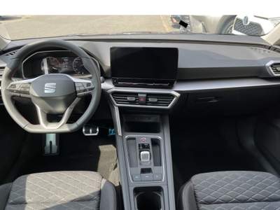 Seat Leon 1.0 TSI DSG 110 CV FR Blu/Azzurro usata Castelnuovo Rangone