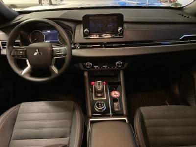 Mitsubishi Outlander 2.5 2WD CVT Black Edition Nero usata Castelnuovo Rangone
