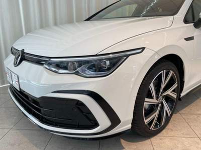 Volkswagen Golf 1.5 eTSI 130 CV EVO ACT DSG Life Bianco usata Nogaredo