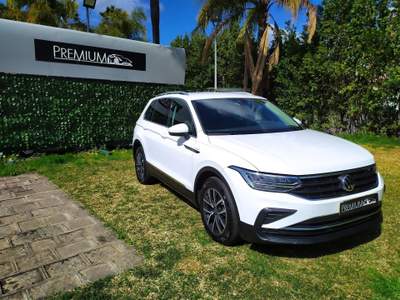 Volkswagen Tiguan TIGUAN 2.0 TDI 122CV LIFE Bianco usata GRAVINA DI CATANIA