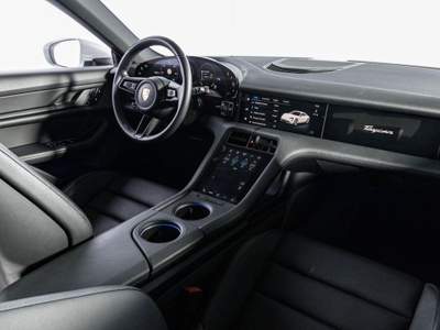 Porsche Taycan 4S Performance Bianco usata Milano