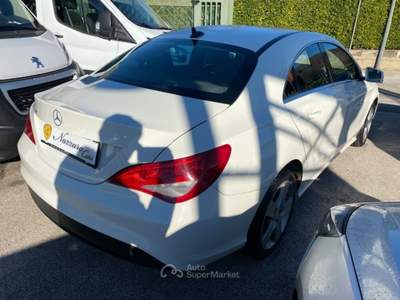 Mercedes-Benz CLA d Automatic Business NAVIGATORE Bianco usata Atripalda