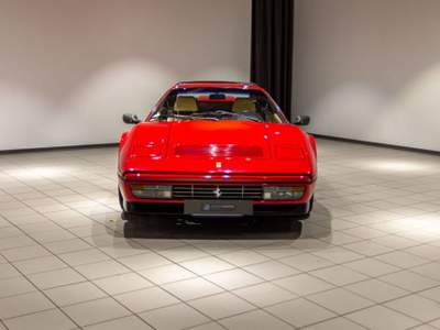 Ferrari 208 GTS Turbo Intercooler Rosso usata RIMINI