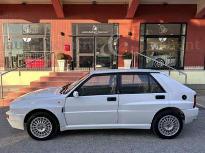 Lancia Delta 2.0i.e. turbo 16V HF integrale Bianco usata Pistoia
