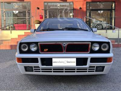 Lancia Delta 2.0i.e. turbo 16V HF integrale Bianco usata Pistoia