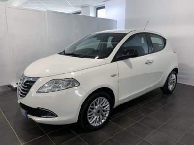 Lancia Ypsilon 1.3 MJT 16V 95 CV 5 porte S&amp;S Gold Bianco usata Torino