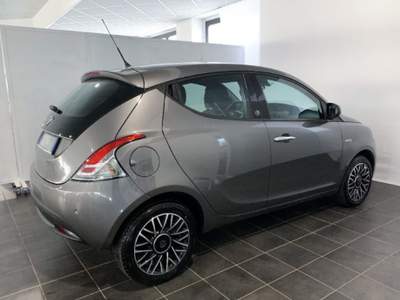 Lancia Ypsilon 1.3 MJT 16V 95 CV 5 porte S&amp;S Silver Grigio usata Torino