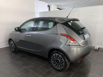Lancia Ypsilon 1.3 MJT 16V 95 CV 5 porte S&amp;S Silver Grigio usata Torino