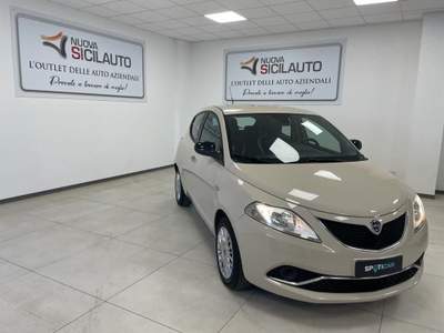 Lancia Ypsilon 1.3 MJT 16V 95 CV 5 porte S&S Gold Bianco usata Palermo