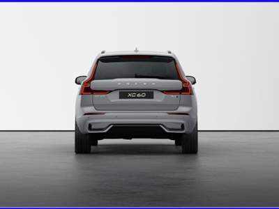 Volvo XC60 B5 AWD automatico Plus Dark Grigio usata Milano