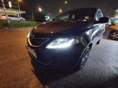 Lancia Ypsilon Ypsilon 1.2 69 CV 5 porte GPL Gold Nero usata San Nicola la Strada