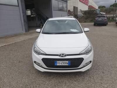 Hyundai i20 Blackline Bianco usata Montefiascone
