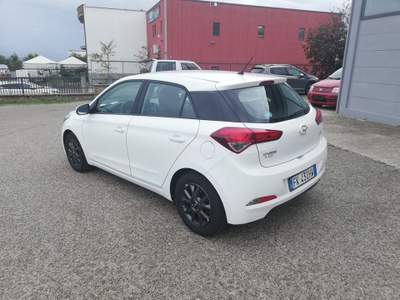 Hyundai i20 Blackline Bianco usata Montefiascone