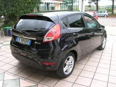 Ford Fiesta 1.5 TDCi 75CV 5 porte Titanium Nero usata Montemesola