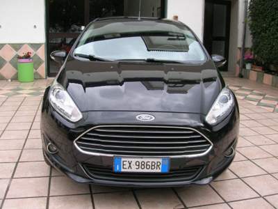 Ford Fiesta 1.5 TDCi 75CV 5 porte Titanium Nero usata Montemesola