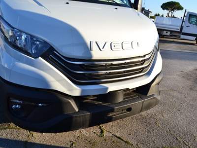 Iveco Daily 35C16 3.0 TELAIO NUOVO PASSO 3750 Bianco usata COMACCHIO