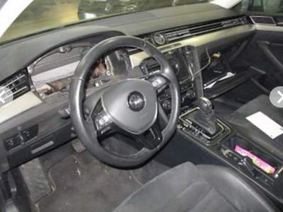 Volkswagen Passat 2.0 TDI Highline Grigio usata Saronno