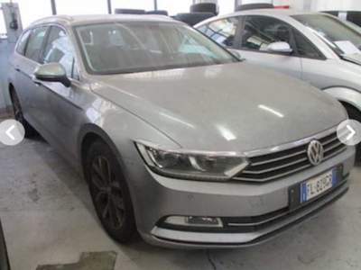 Volkswagen Passat 2.0 TDI Highline Grigio usata Saronno