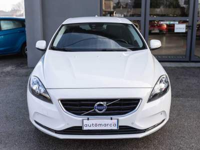 Volvo V40 D2 Momentum Bianco usata Silea