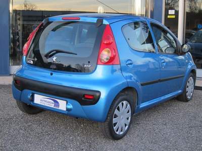 Peugeot 107 1.0 68cv 5P SWEET YEARS IN OTTIME CONDIZIONI Blu/Azzurro usata Olgiate Molgora