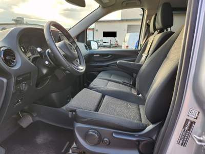 Mercedes-Benz Vito 2.0 119 CDI 4x4 Tourer Pro Extra-Long Argento usata Castelnuovo Rangone