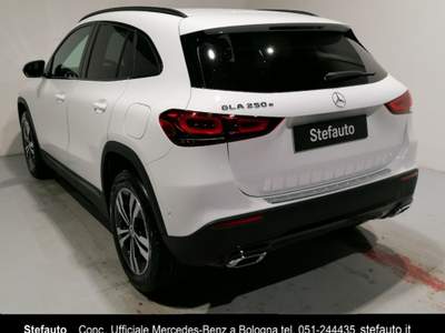 Mercedes-Benz GLA e Plug-in hybrid Automatic Sport Plus Bianco usata Bologna