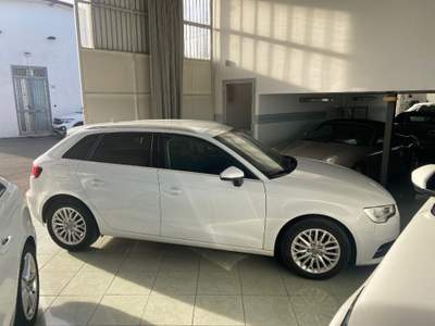 Audi A3 SPB 1.6 TDI clean diesel Business Bianco usata Coriano