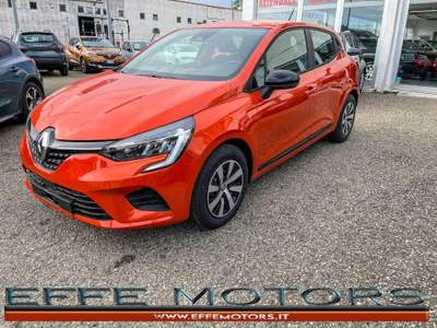 Renault Clio SCe 65 CV 5 porte Equilibre    "NEOPATENTATI" Arancione usata Pisa