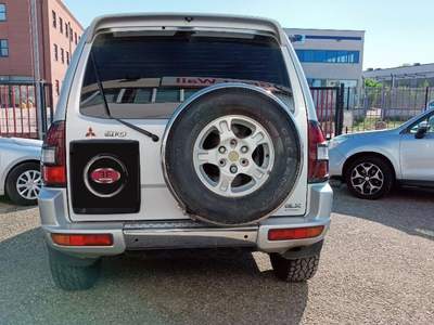Mitsubishi Pajero 3.2 16V DI-D 3p. GLX Grigio usata Pisa