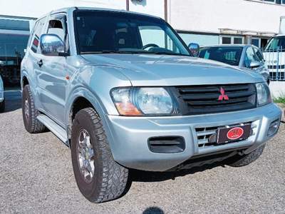 Mitsubishi Pajero 3.2 16V DI-D 3p. GLX Grigio usata Pisa