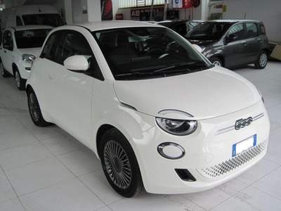 Fiat 500 Icon Berlina 42 kWh Bianco usata Voghera