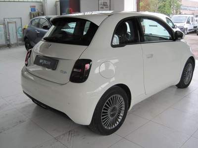Fiat 500 Icon Berlina 42 kWh Bianco usata Voghera