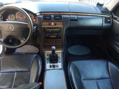 Mercedes-Benz Classe E 200 Kompressor Avantgarde Argento usata Castrovillari