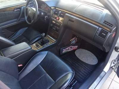 Mercedes-Benz Classe E 200 Kompressor Avantgarde Argento usata Castrovillari