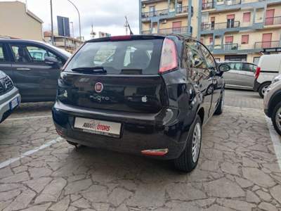 Fiat Punto 1.3 mjt 16v Young 75cv 3p Blu/Azzurro usata Mazzarrone