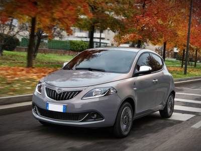 Lancia Ypsilon 1.0 FireFly 5 porte S&S Hybrid Alberta Ferretti Bianco usata Castelnuovo Rangone