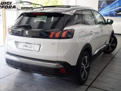 Peugeot 3008 Bluehdi 130cv EAT8 GT Line +Tetto Apribile usata Paolisi