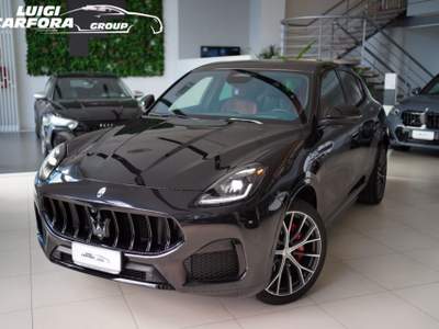 Maserati Grecale 2.0 MHEV Modena Nero usata Paolisi