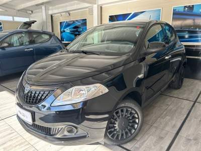 Lancia Ypsilon MY23 1.0 FIREFLY 70 CV START&STOP HYBRID SILVER usata Paolisi Lancia Ypsilon MY23 1.0 FIREFLY 70 CV START&STOP HYBRID SILVER usata Paolisi