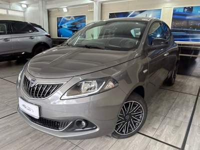 Lancia Ypsilon MY23 1.0 FIREFLY 70 CV START&STOP HYBRID GOLD usata Paolisi Lancia Ypsilon MY23 1.0 FIREFLY 70 CV START&STOP HYBRID GOLD usata Paolisi