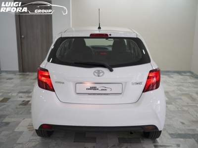 Toyota Yaris 1.0 5 porte Active Bianco usata Paolisi