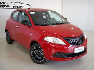 Lancia Ypsilon MY23 1.0 FIREFLY 70 CV START&STOP HYBRID SILVER PL Rosso usata Paolisi