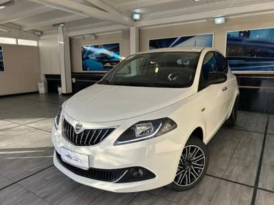 Lancia Ypsilon MY23 1.0 FIREFLY 70 CV START&STOP HYBRID GOLD Bianco usata Paolisi Lancia Ypsilon MY23 1.0 FIREFLY 70 CV START&STOP HYBRID GOLD Bianco usata Paolisi