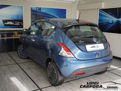 Lancia Ypsilon MY23 1.0 FIREFLY 70 CV START&STOP HYBRID GOLD usata Paolisi