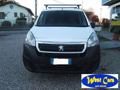 Peugeot Partner BlueHDi 100 ETG6  Active Bianco usata Vigevano